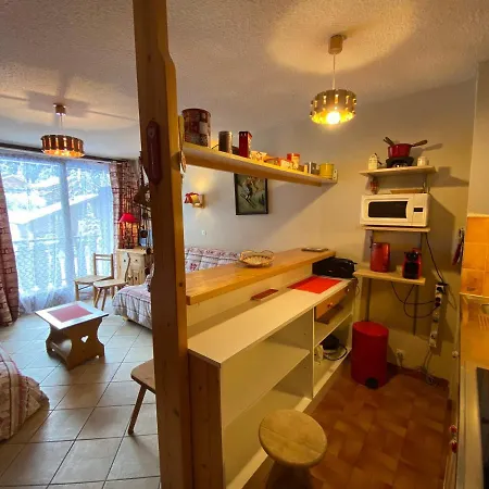 Cosy Avec Balcon Et Wifi Proche Des Pistes Du Linga - Fr-1-693-82 Apartment